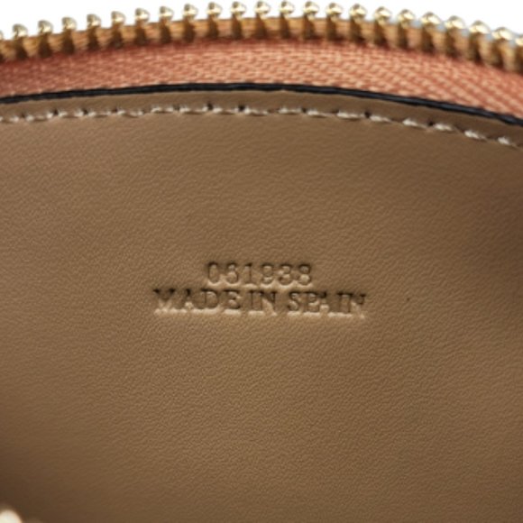 LOEWE Leather Puzzle Coin and Card Holder - Picture 7 of 8